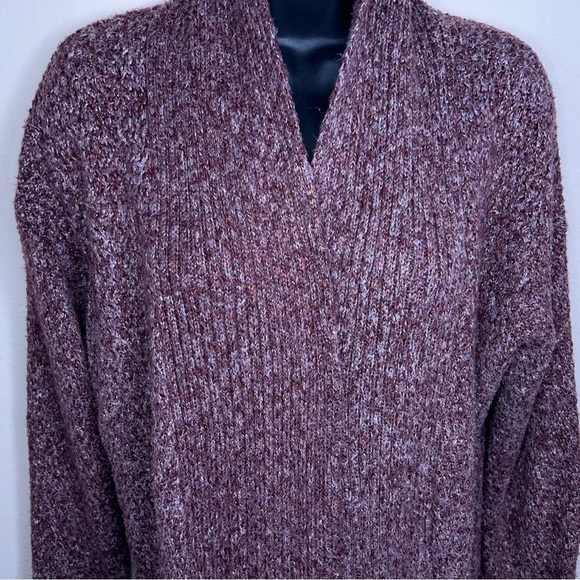 MEDIUM LIZ CLAIBORNE BURGUNDY KNIT SWEATER LONG SLEEVE OPEN FRONT - Picture 2 of 9